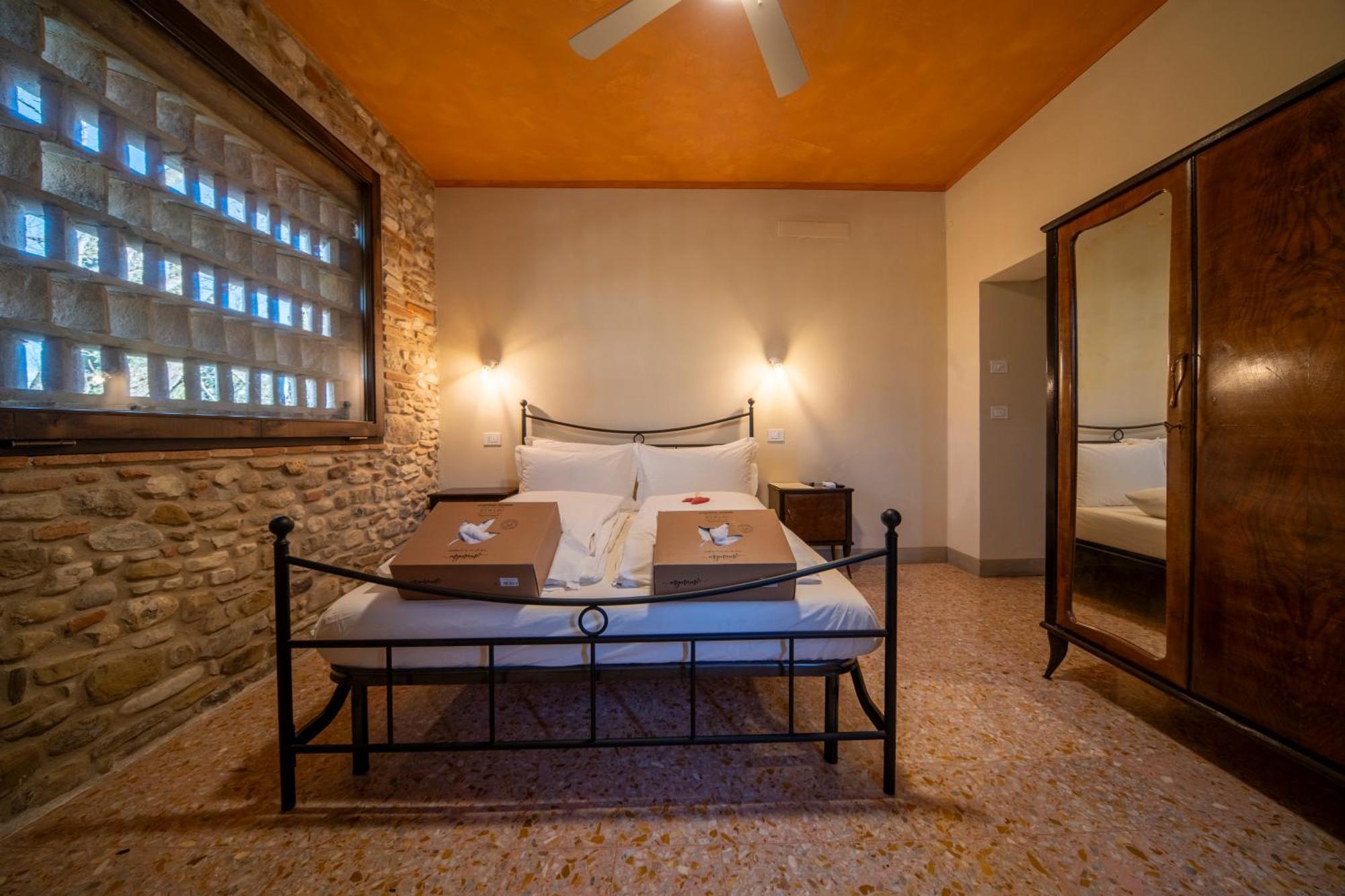 Agriturismo Podere Tovari Anghiari Luaran gambar