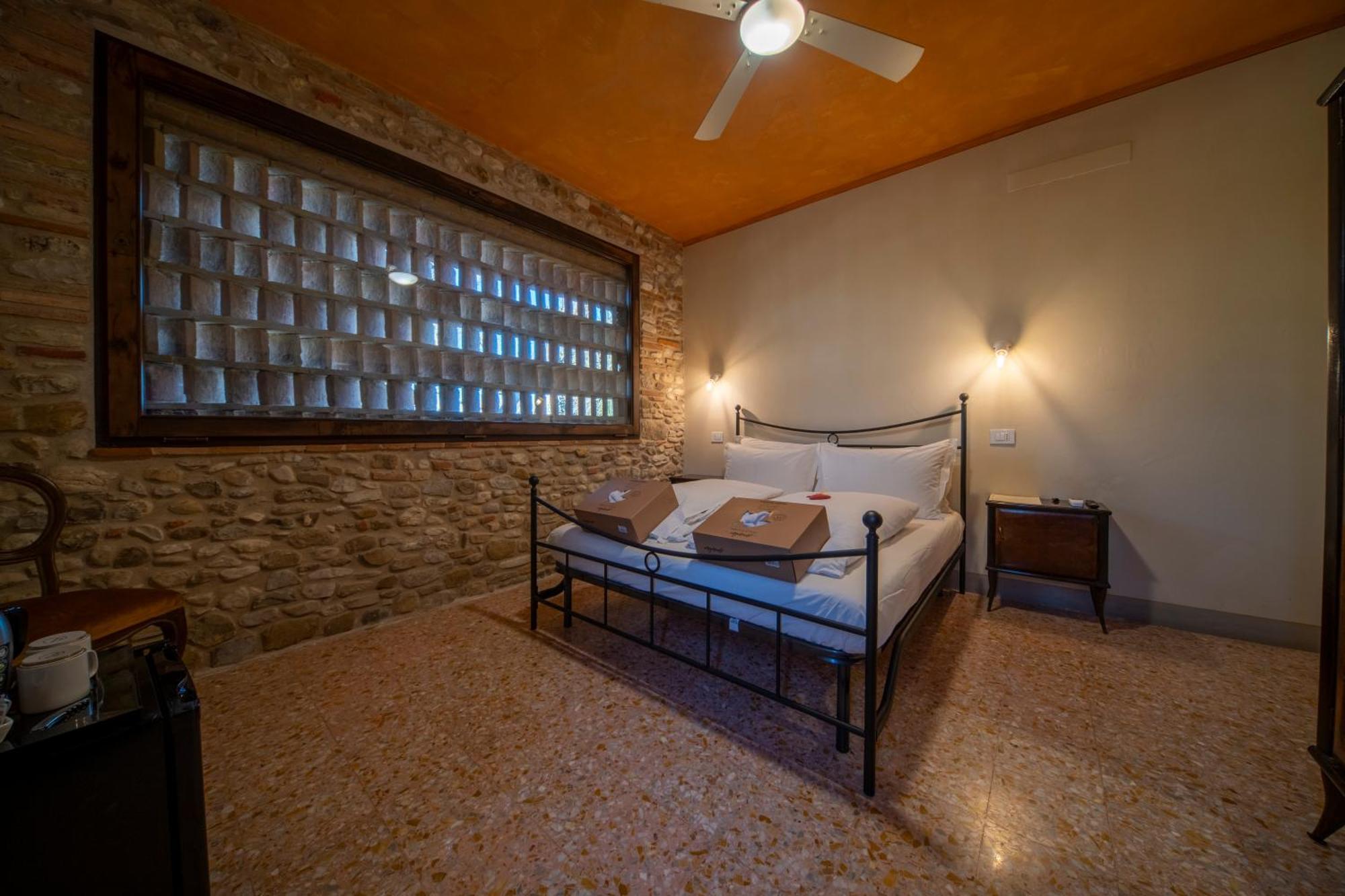 Agriturismo Podere Tovari Anghiari Luaran gambar