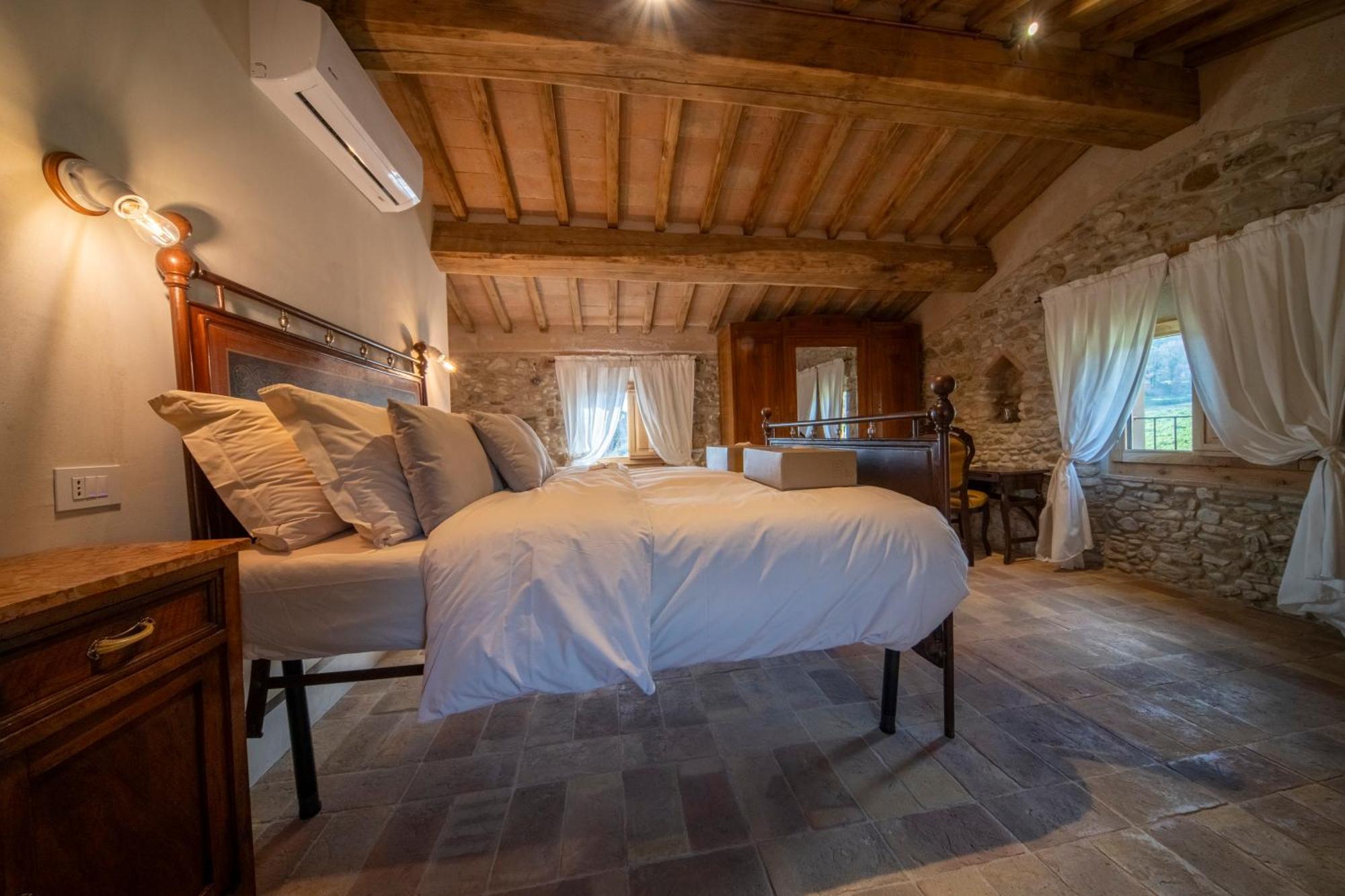 Agriturismo Podere Tovari Anghiari Luaran gambar