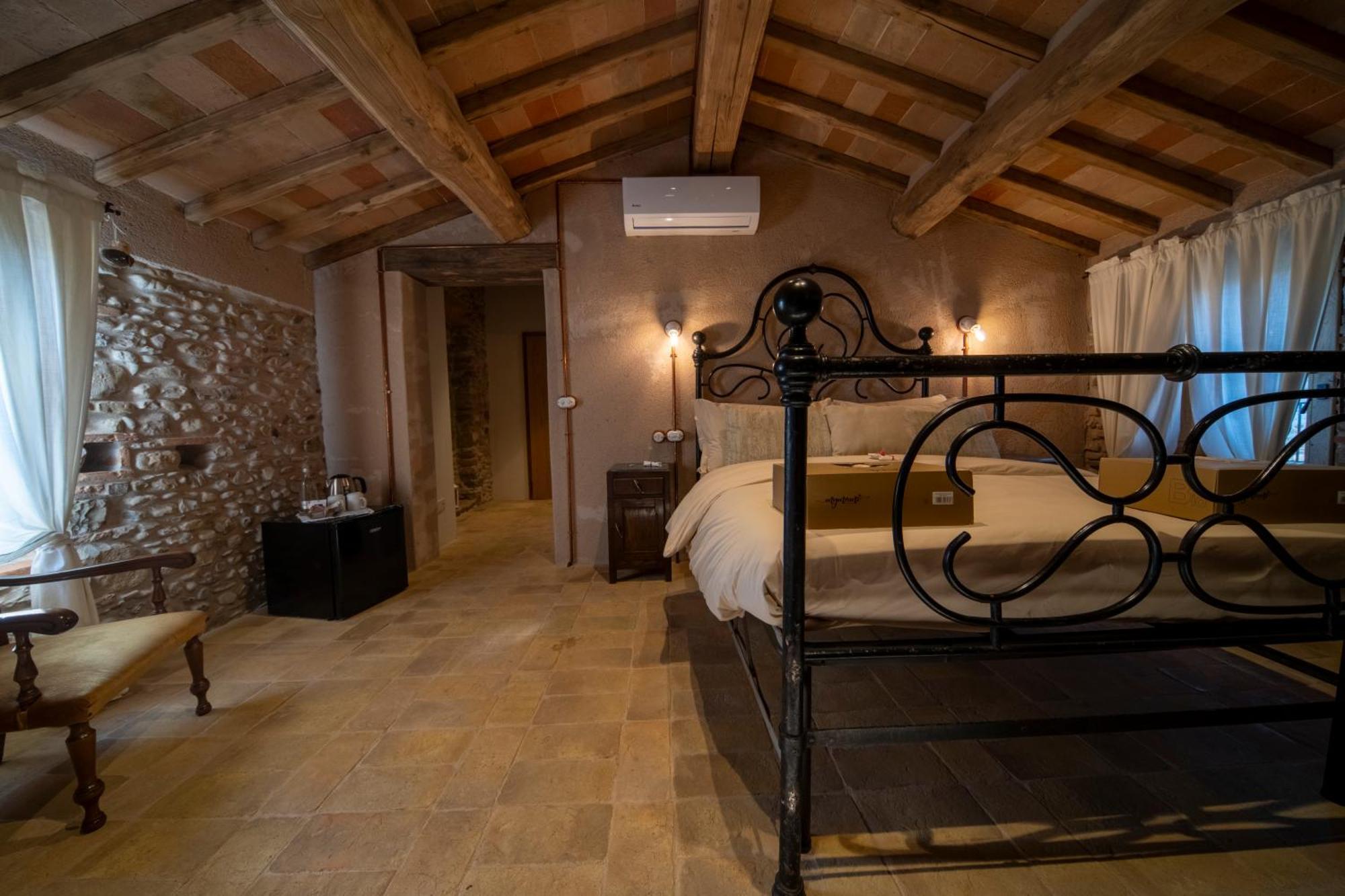 Agriturismo Podere Tovari Anghiari Luaran gambar