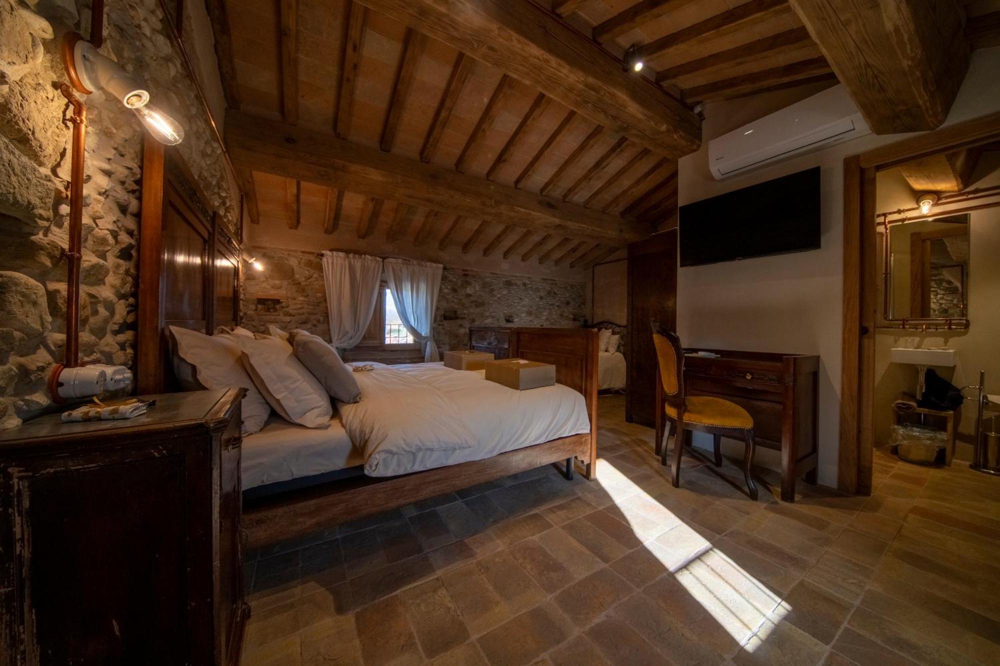 Agriturismo Podere Tovari Anghiari Luaran gambar