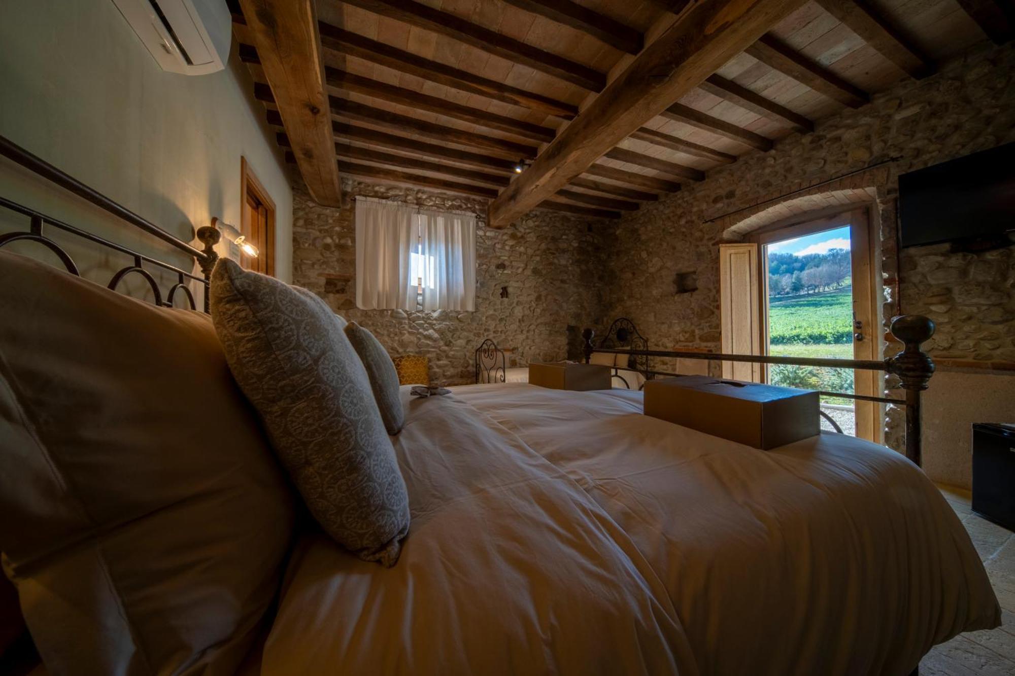 Agriturismo Podere Tovari Anghiari Luaran gambar