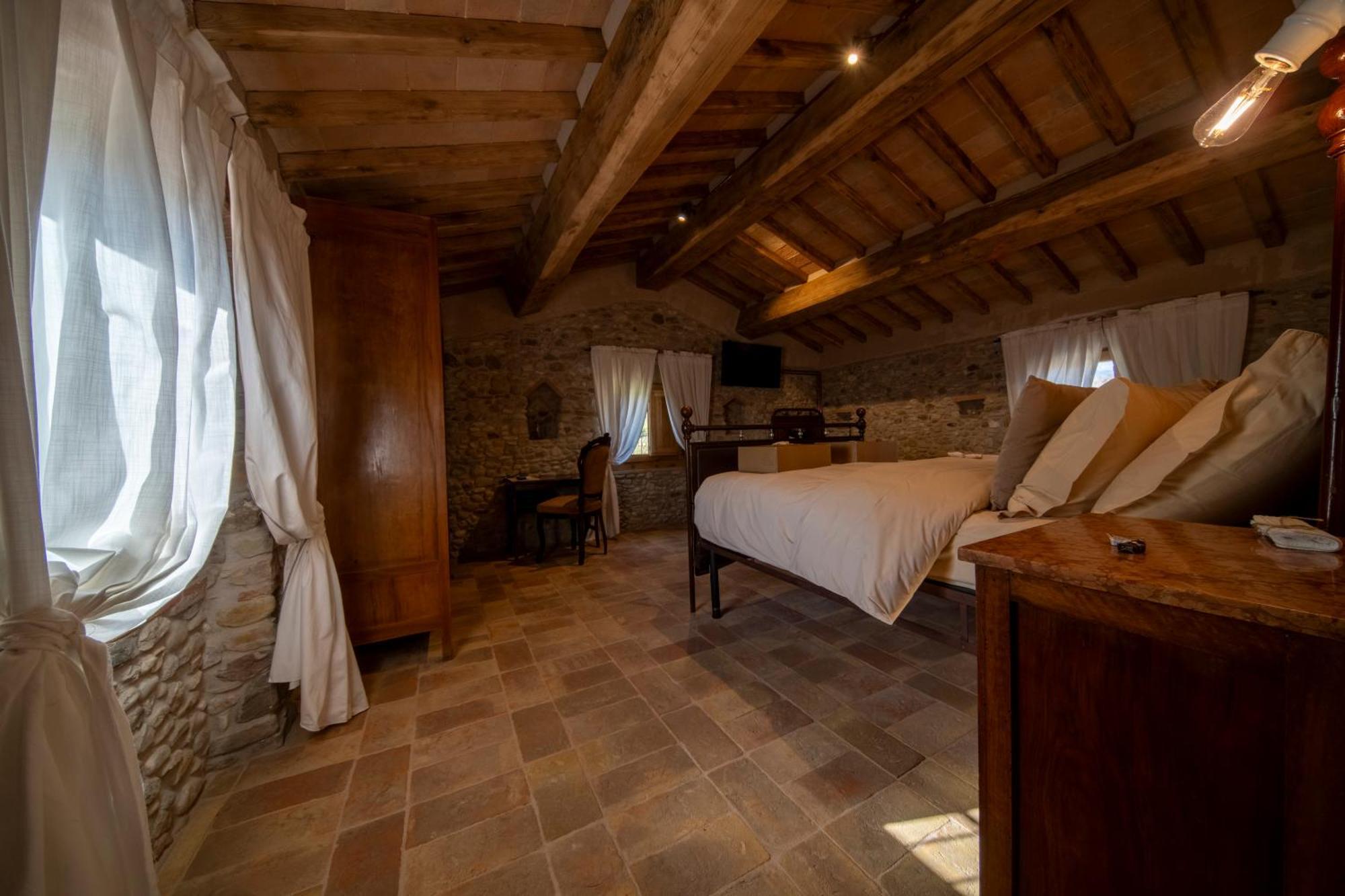 Agriturismo Podere Tovari Anghiari Luaran gambar
