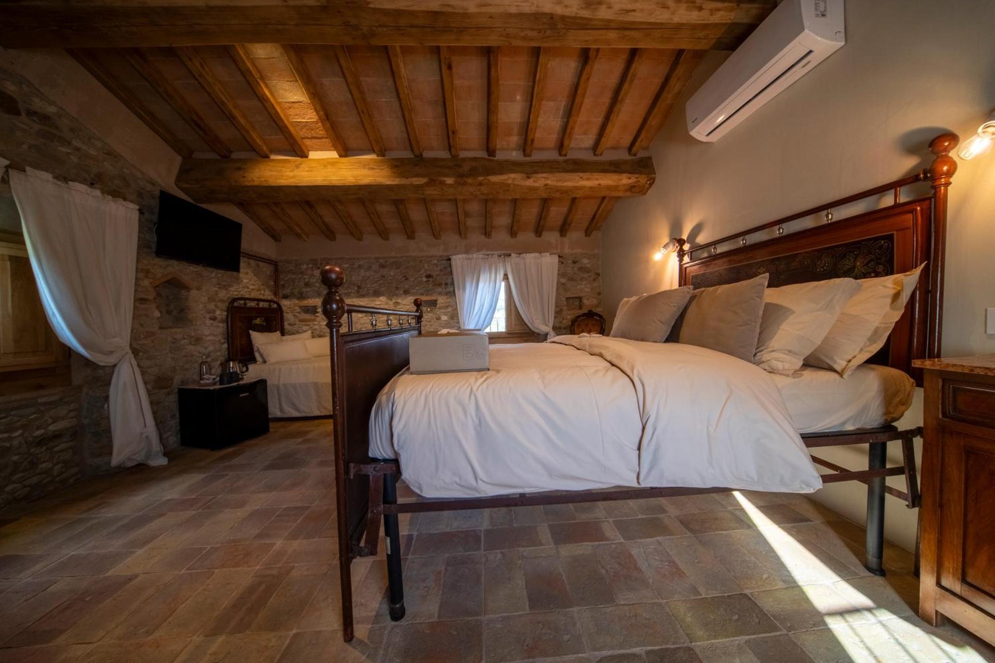Agriturismo Podere Tovari Anghiari Luaran gambar