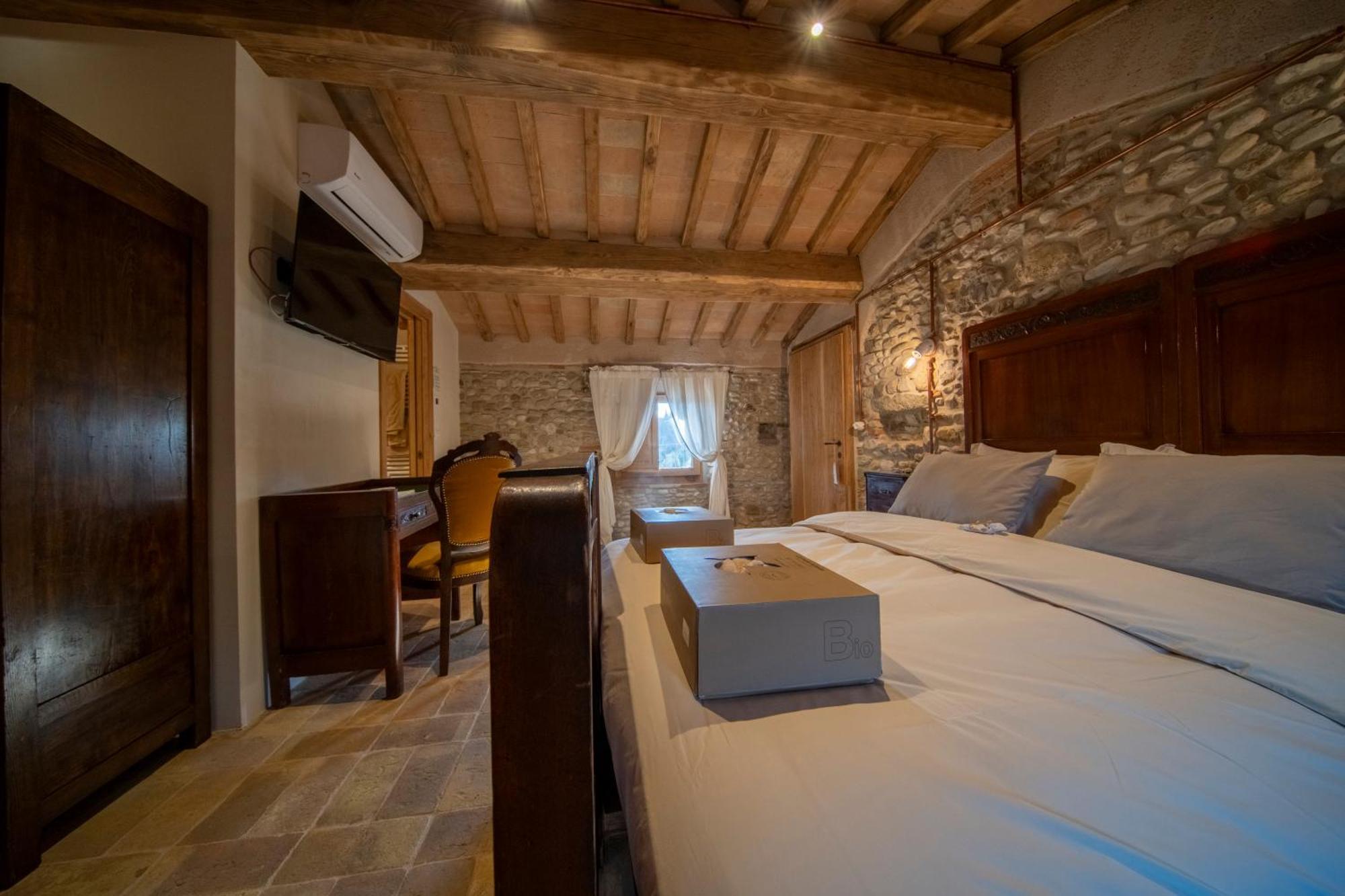 Agriturismo Podere Tovari Anghiari Luaran gambar